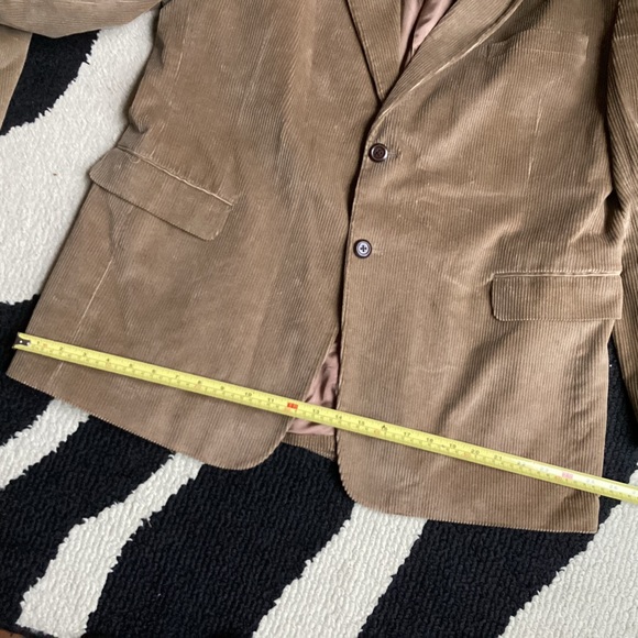 Stafford Corduroy Sports Coat, Tan
Sz 46R - Picture 8 of 13